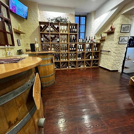 Patche Residence - A Wine Cellar Hideaway In The Historic Home Of Revolutionary Metodi Patche Ohrid Extérieur photo