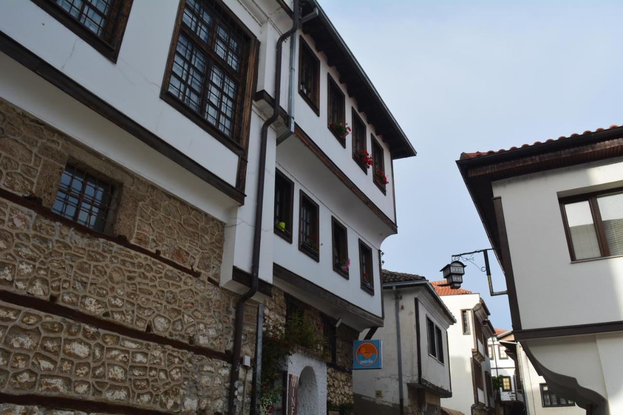 Patche Residence - A Wine Cellar Hideaway In The Historic Home Of Revolutionary Metodi Patche Ohrid Extérieur photo